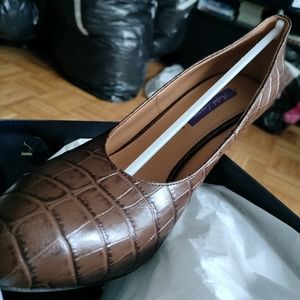 The new pumps in brown in sz 9 and 10.